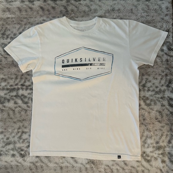 Quiksilver Other - Quicksilver T shirt Men medium White Short Sleeve Crew Neck  Used